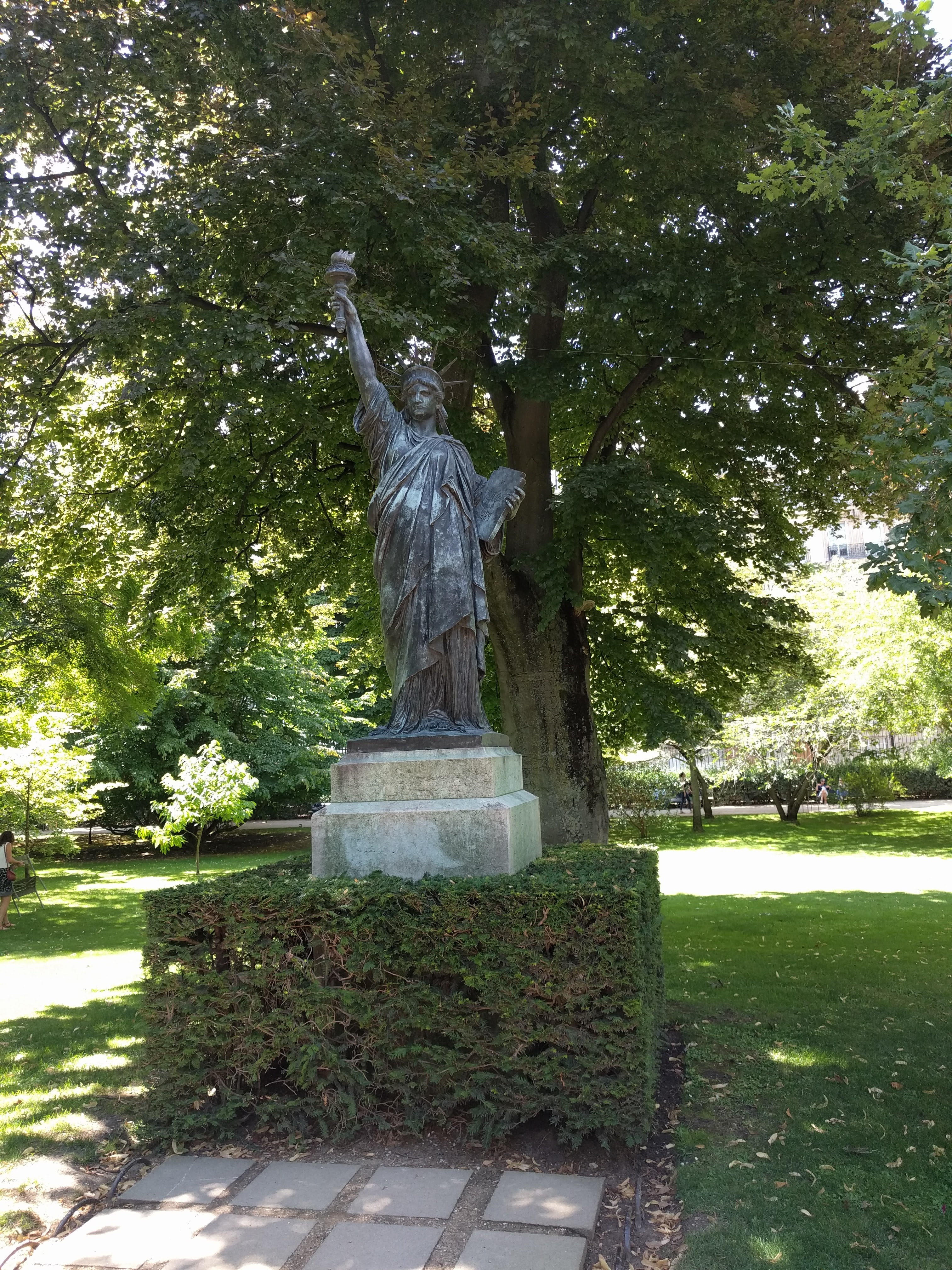 Statue of liberty from close